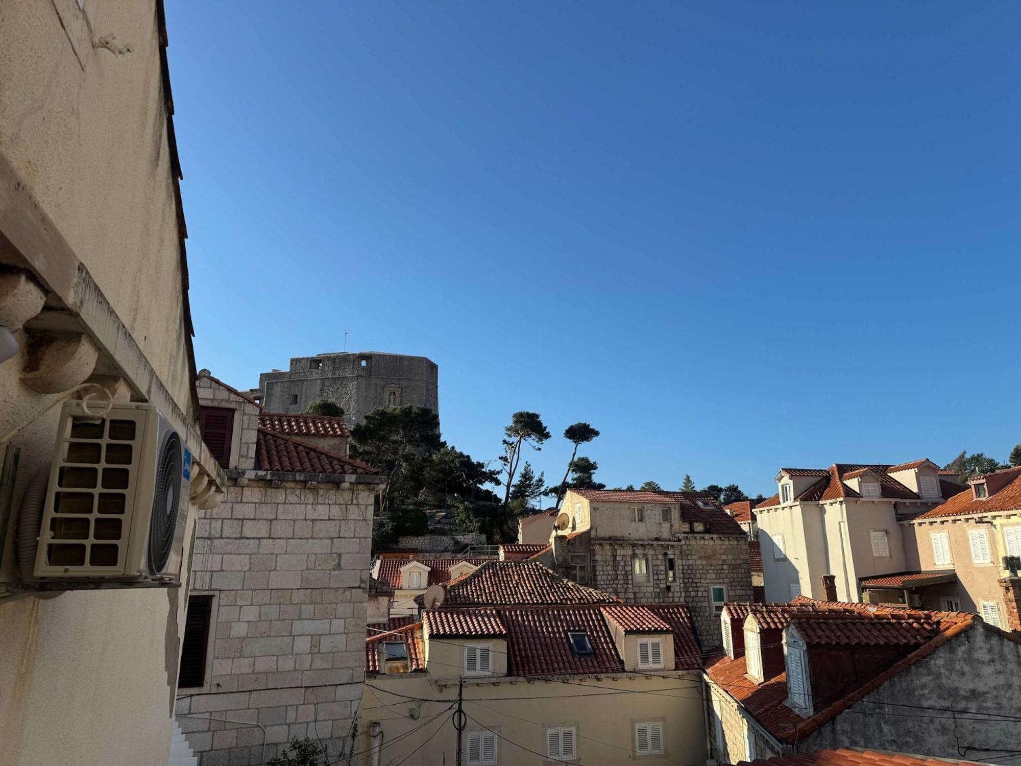 De Spot Guest House - Pile Old Town Gate Dubrovnik Bagian luar foto