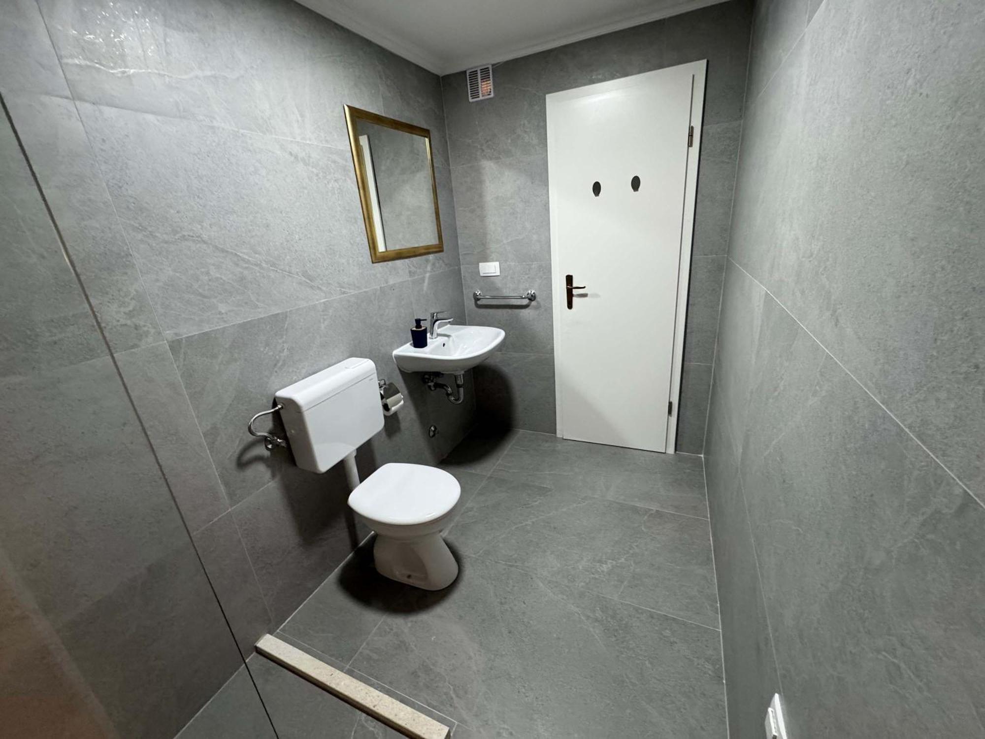 De Spot Guest House - Pile Old Town Gate Dubrovnik Bagian luar foto